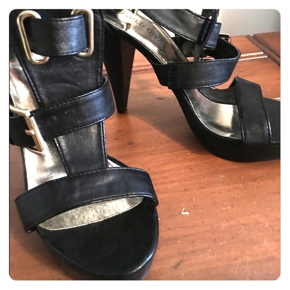 Wild Diva Black and Gold Sandals.